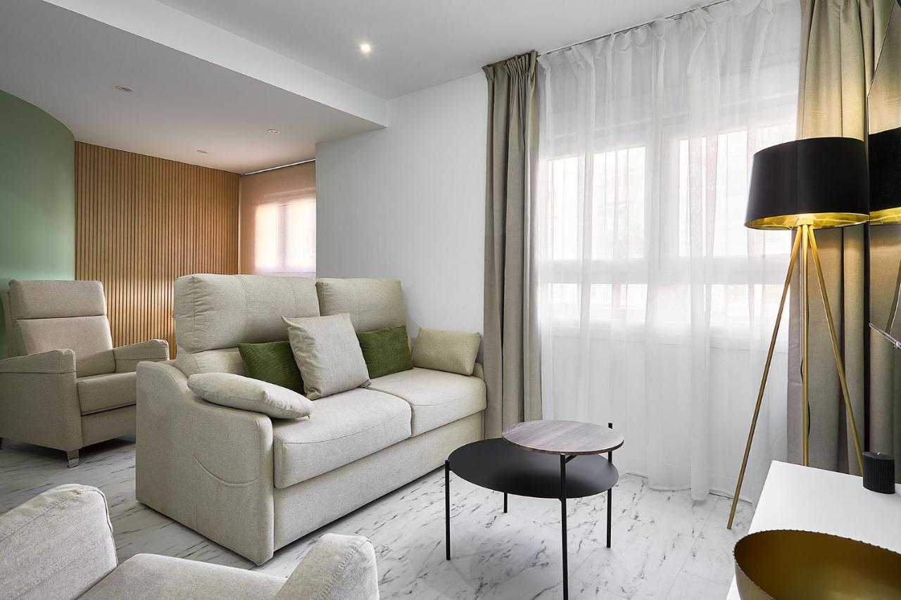 Expoholidays- Paseo Maritimo Apartamento *